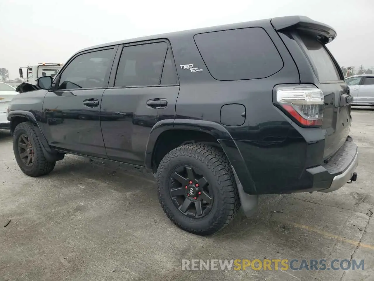 2 Фотография поврежденного автомобиля JTEBU5JR9L5763936 TOYOTA 4RUNNER 2020
