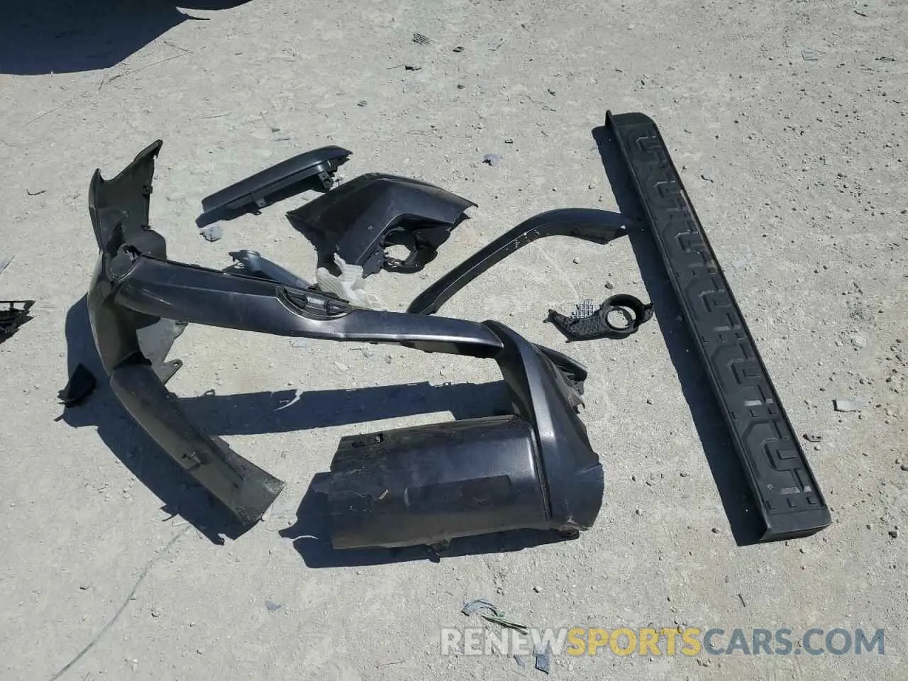 15 Photograph of a damaged car JTEBU5JR9L5785127 TOYOTA 4RUNNER 2020
