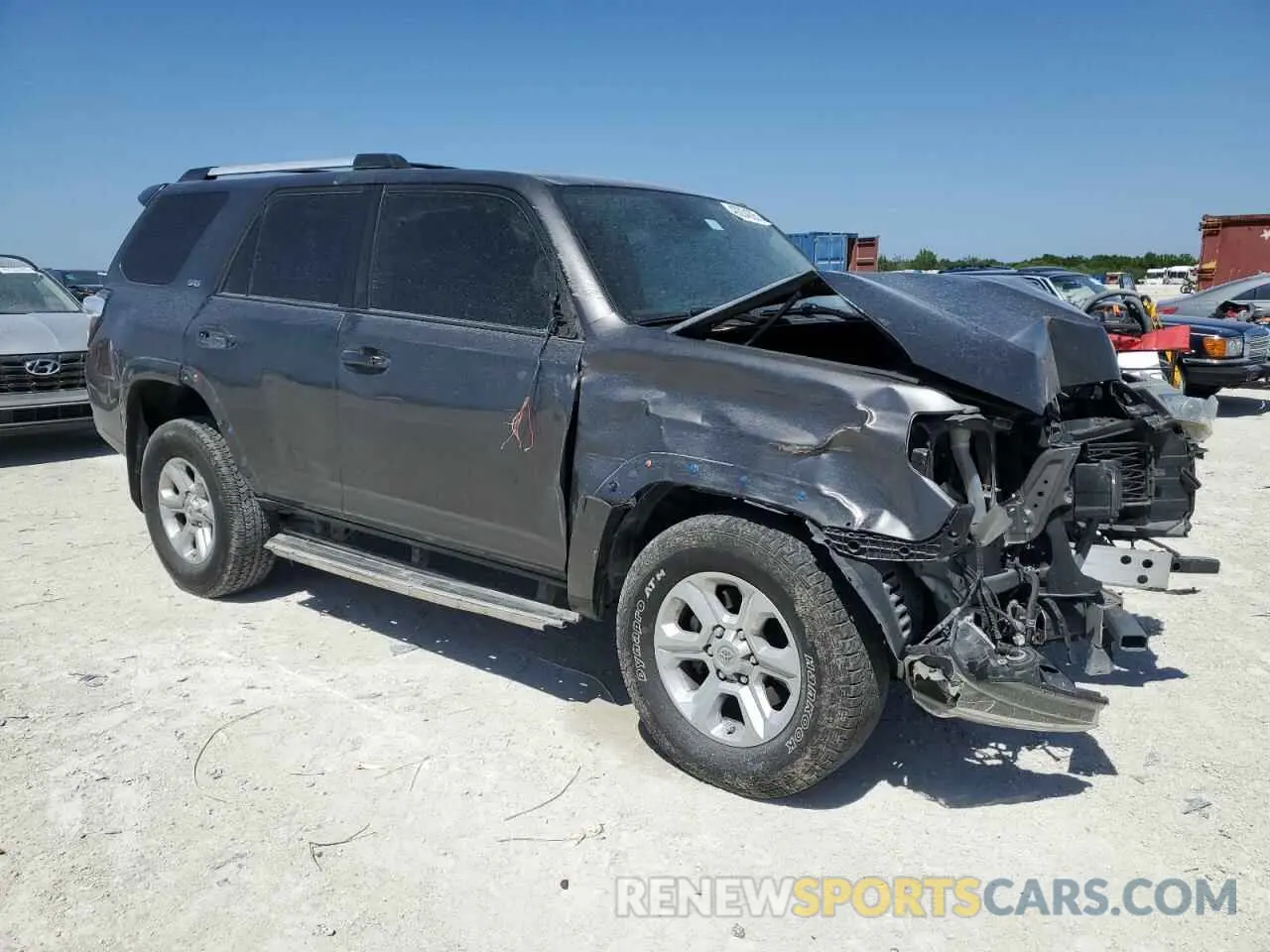 4 Photograph of a damaged car JTEBU5JR9L5785127 TOYOTA 4RUNNER 2020