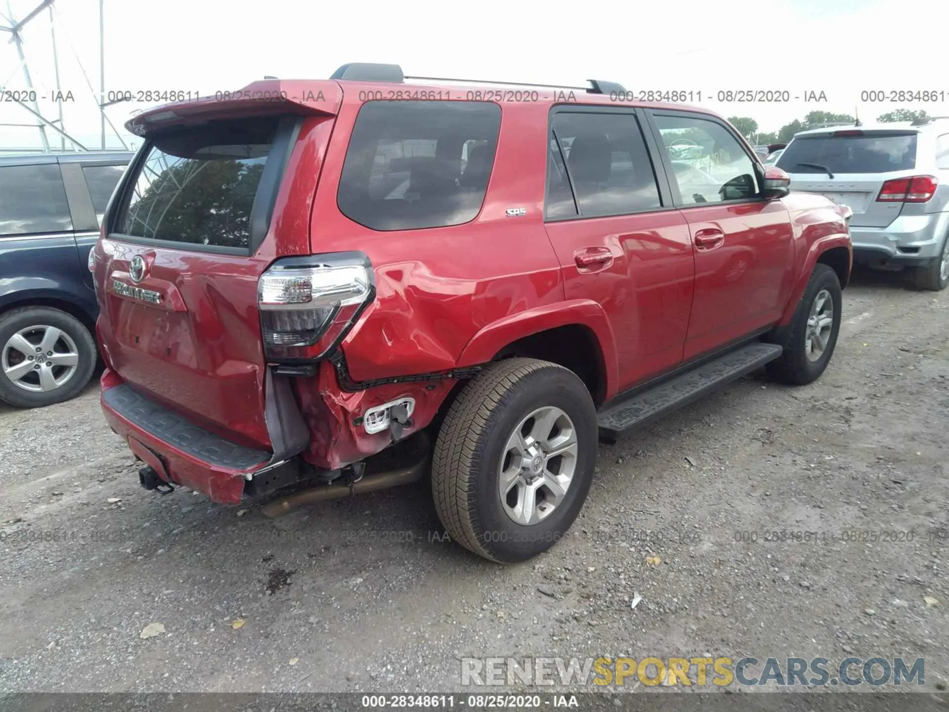 4 Photograph of a damaged car JTEBU5JR9L5796628 TOYOTA 4RUNNER 2020
