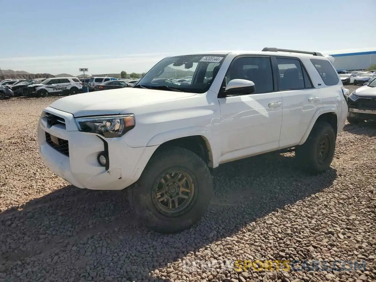1 Photograph of a damaged car JTEBU5JRXL5745316 TOYOTA 4RUNNER 2020
