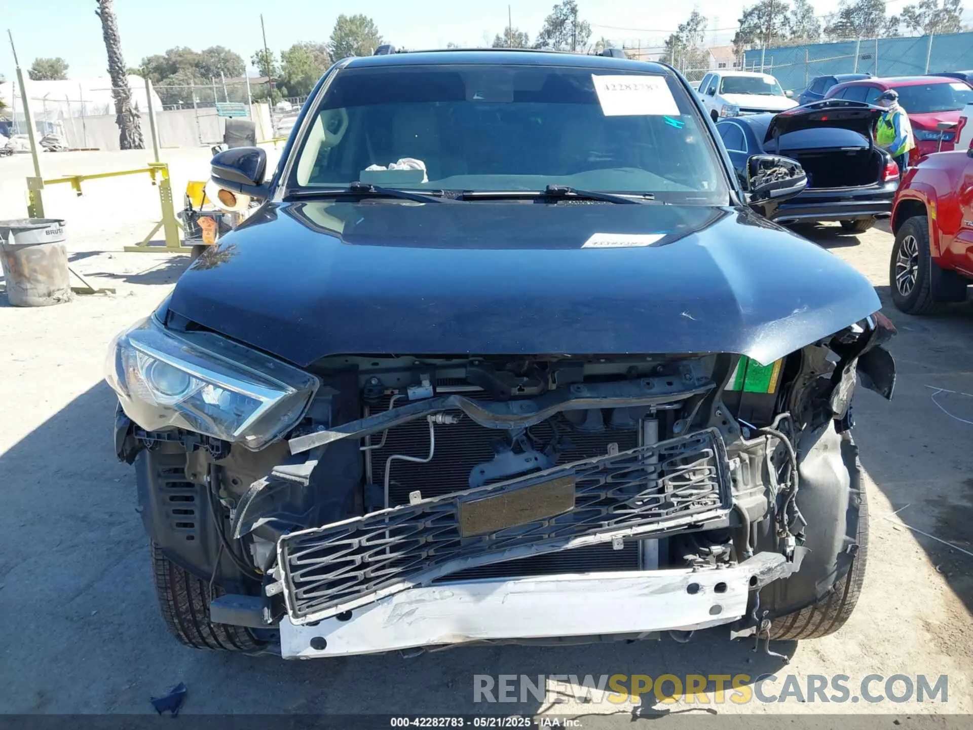 13 Фотография поврежденного автомобиля JTEBU5JRXL5749494 TOYOTA 4RUNNER 2020