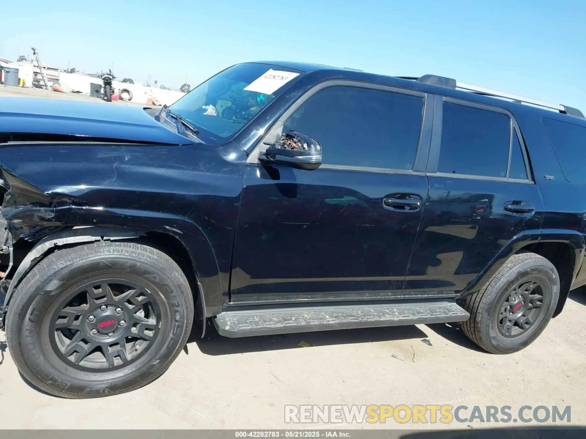 15 Фотография поврежденного автомобиля JTEBU5JRXL5749494 TOYOTA 4RUNNER 2020