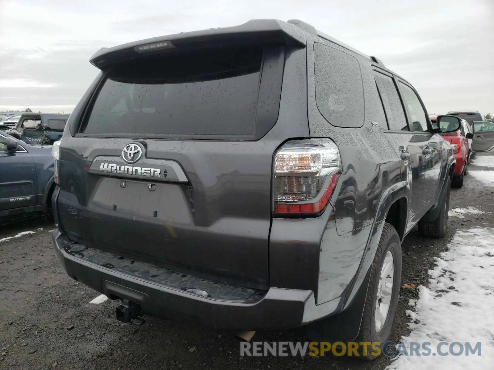 4 Photograph of a damaged car JTEBU5JRXL5788750 TOYOTA 4RUNNER 2020