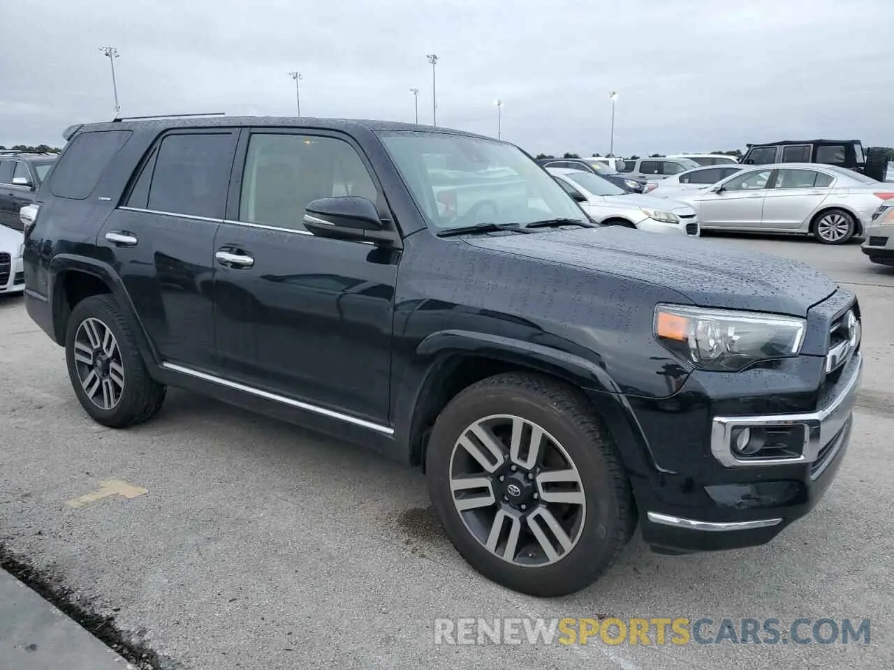 4 Photograph of a damaged car JTEZU5JR1L5220627 TOYOTA 4RUNNER 2020