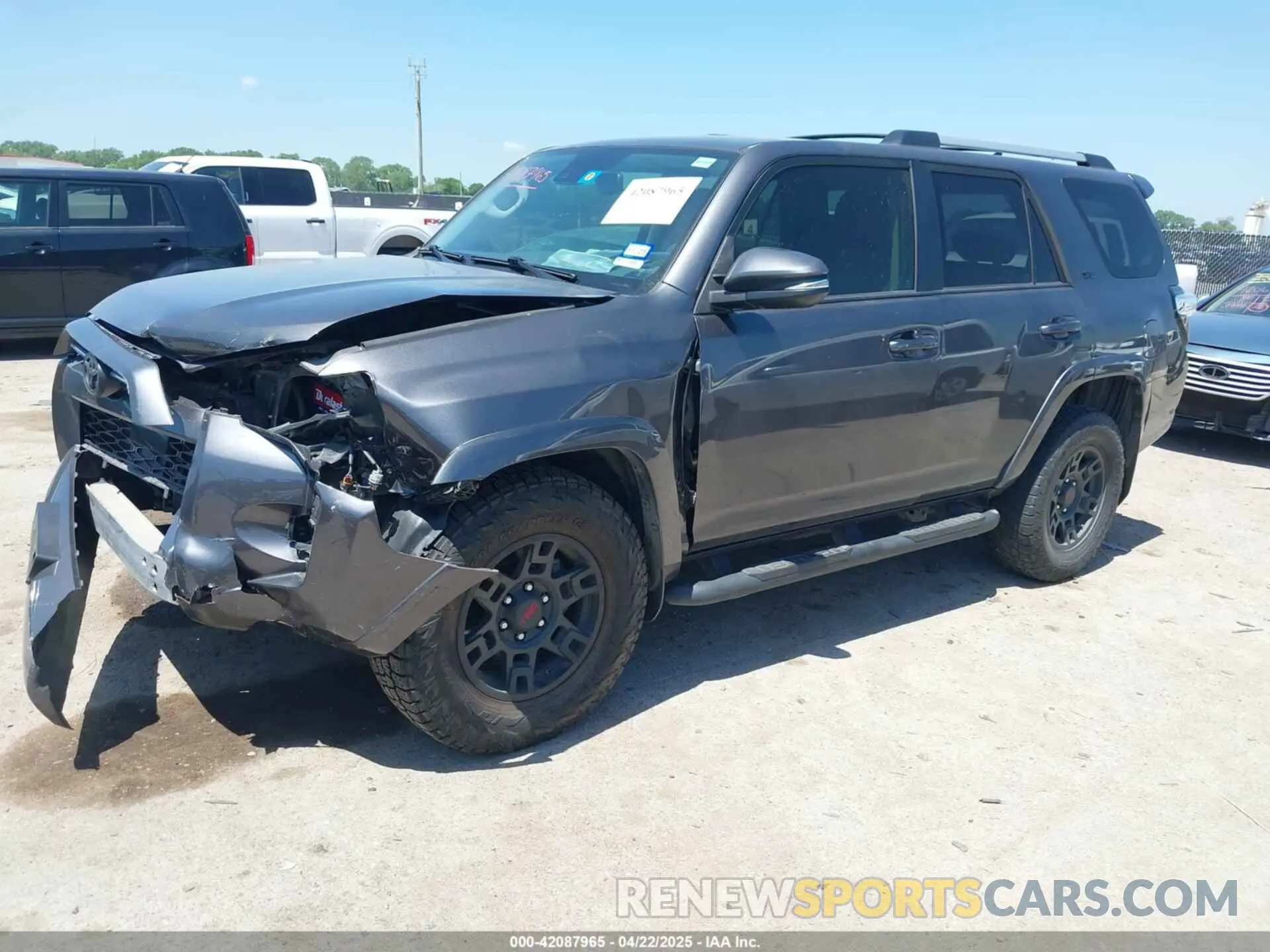 2 Фотография поврежденного автомобиля JTEZU5JR4L5226079 TOYOTA 4RUNNER 2020