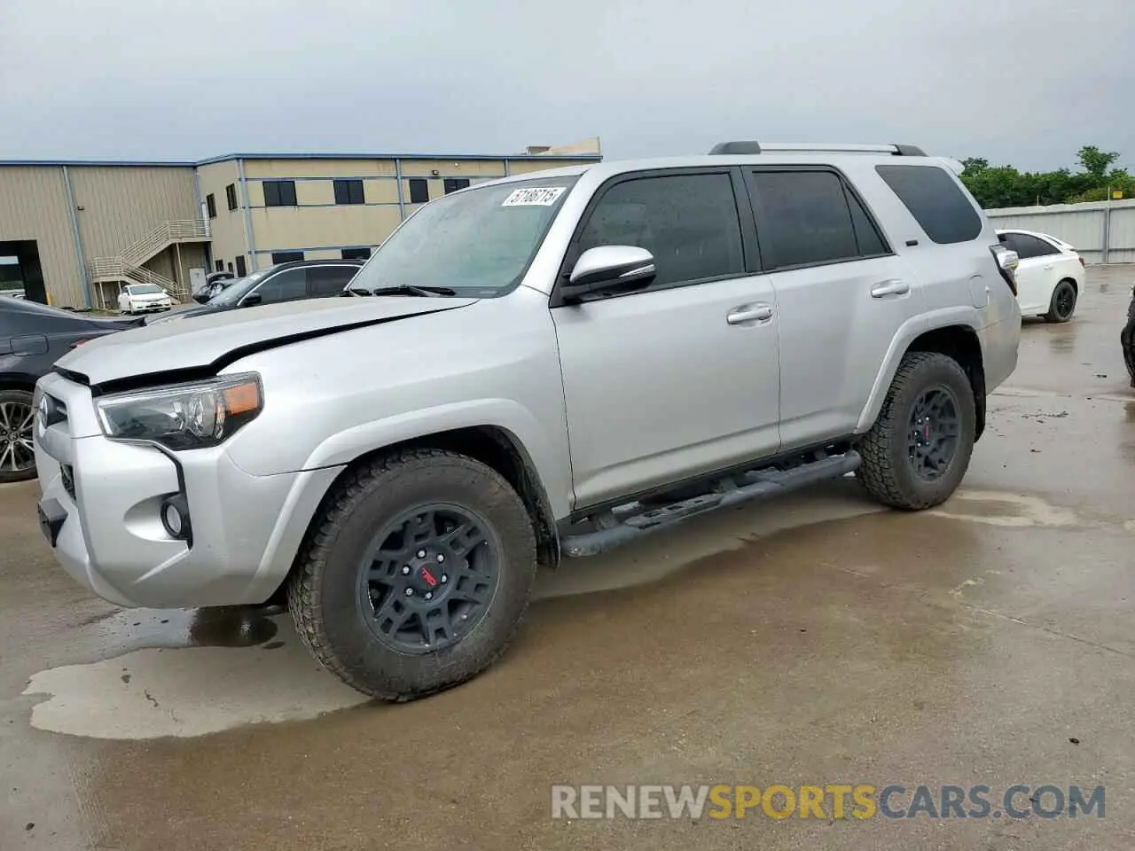 1 Photograph of a damaged car JTEZU5JR5L5214264 TOYOTA 4RUNNER 2020