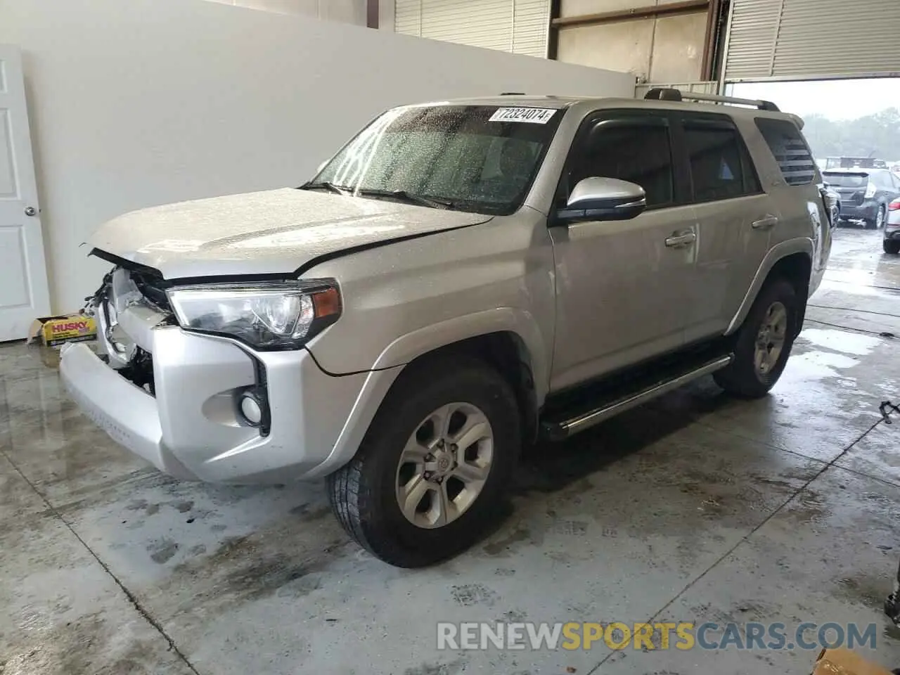 1 Photograph of a damaged car JTEZU5JR6L5217299 TOYOTA 4RUNNER 2020