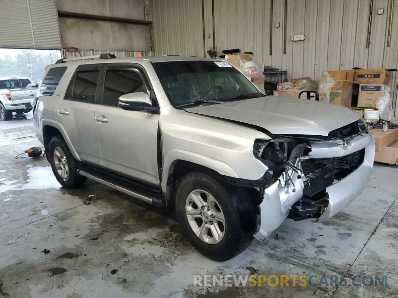 4 Photograph of a damaged car JTEZU5JR6L5217299 TOYOTA 4RUNNER 2020