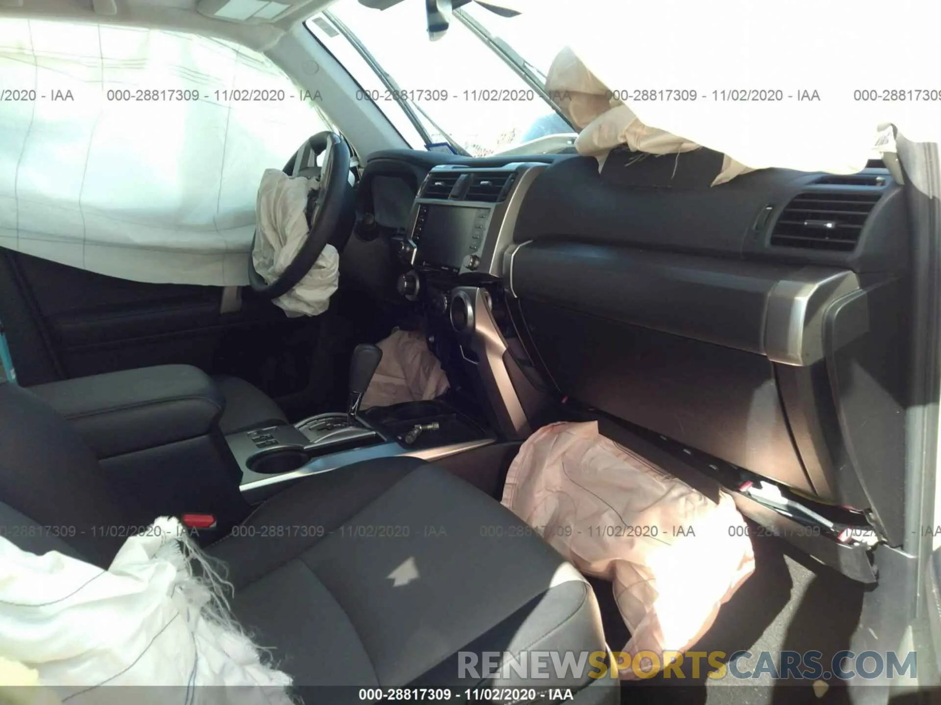 5 Photograph of a damaged car JTEZU5JR6L5221305 TOYOTA 4RUNNER 2020