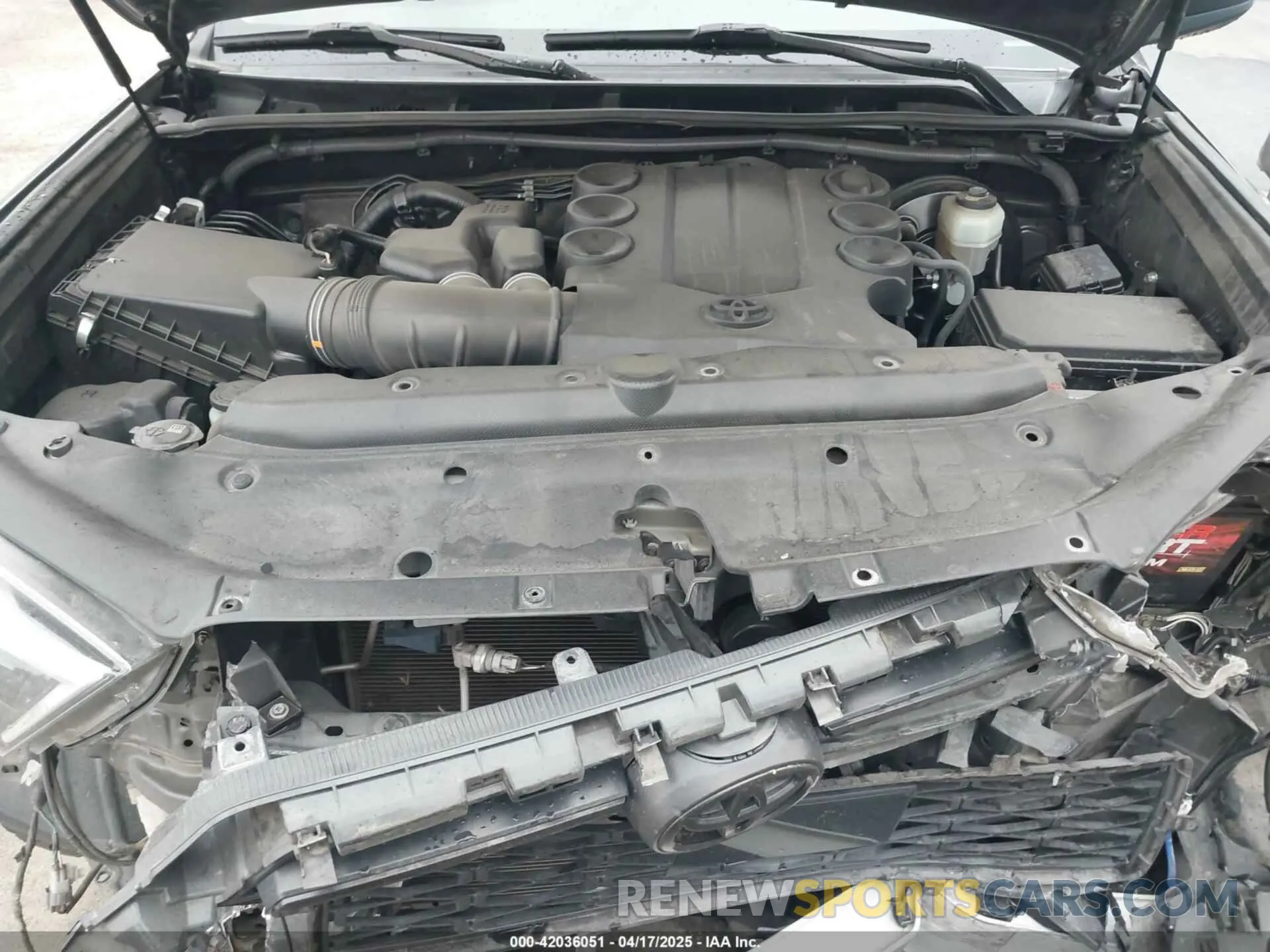 10 Фотография поврежденного автомобиля JTEZU5JR6L5225631 TOYOTA 4RUNNER 2020