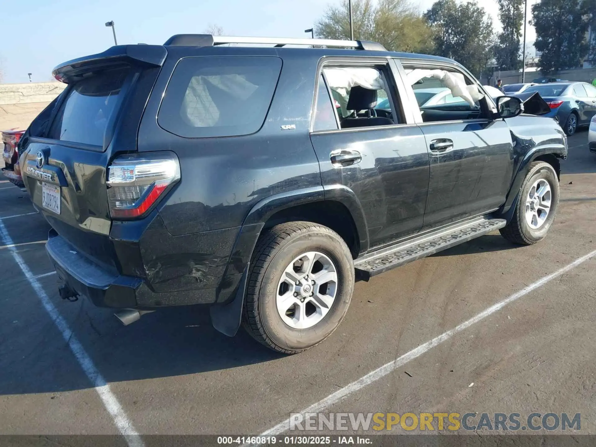 4 Фотография поврежденного автомобиля JTEZU5JR7L5226612 TOYOTA 4RUNNER 2020