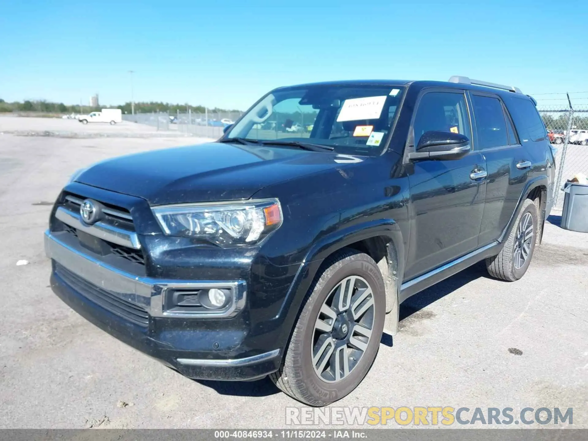 2 Photograph of a damaged car JTEZU5JRXL5222666 TOYOTA 4RUNNER 2020