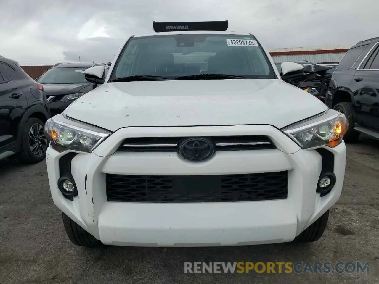 5 Photograph of a damaged car JTEBU5JR4M5923884 TOYOTA 4RUNNER 2021