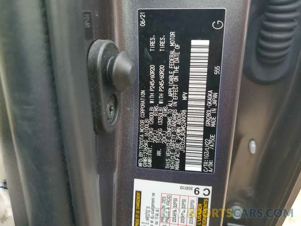 12 Фотография поврежденного автомобиля JTECU5JR3M5249098 TOYOTA 4RUNNER 2021
