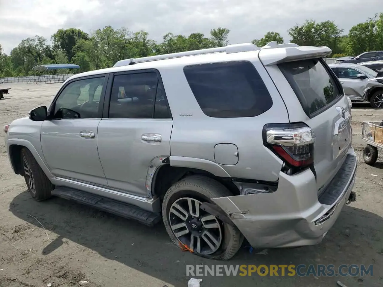 2 Photograph of a damaged car JTEDU5JR3M5240194 TOYOTA 4RUNNER 2021