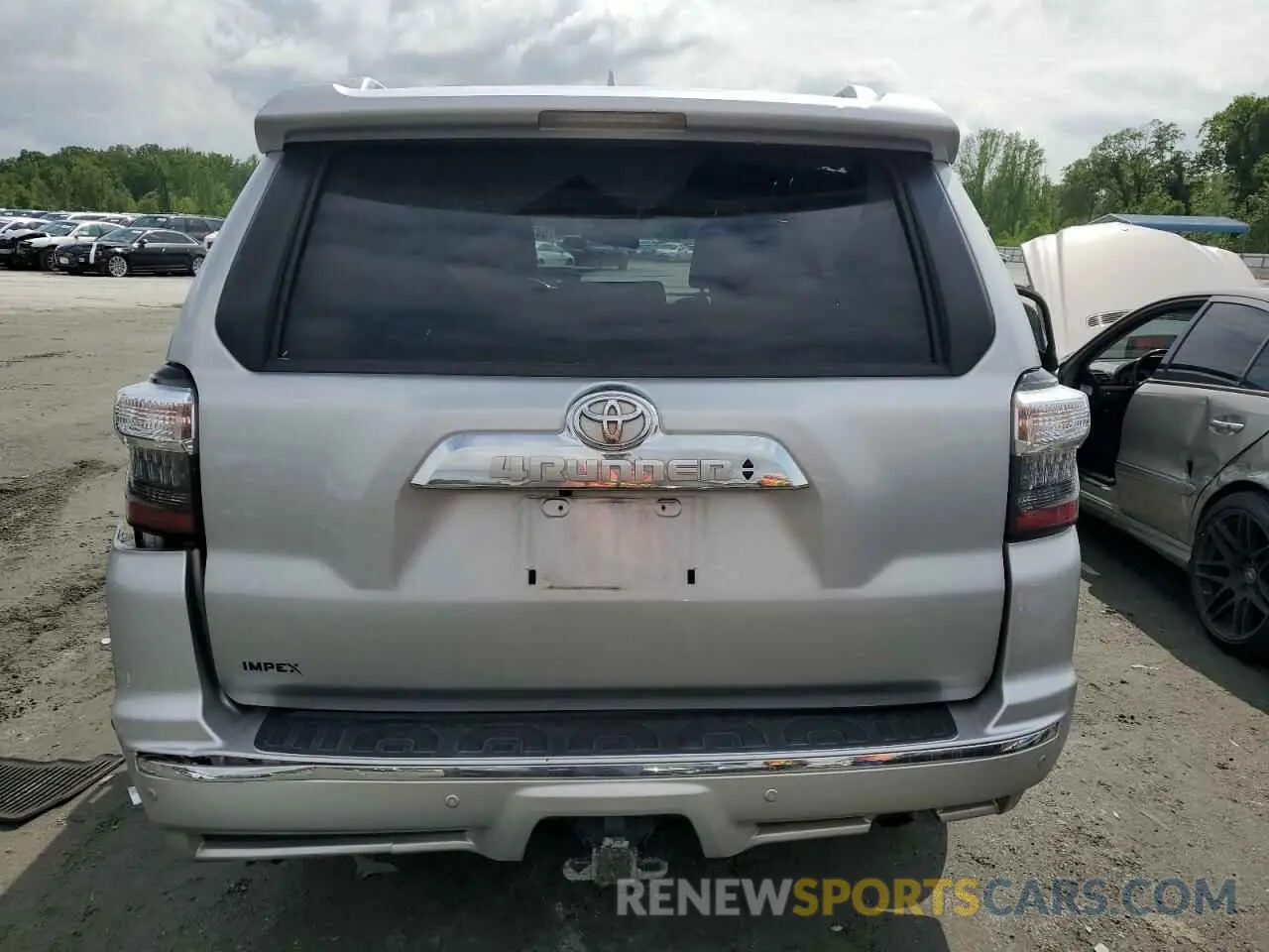 6 Photograph of a damaged car JTEDU5JR3M5240194 TOYOTA 4RUNNER 2021