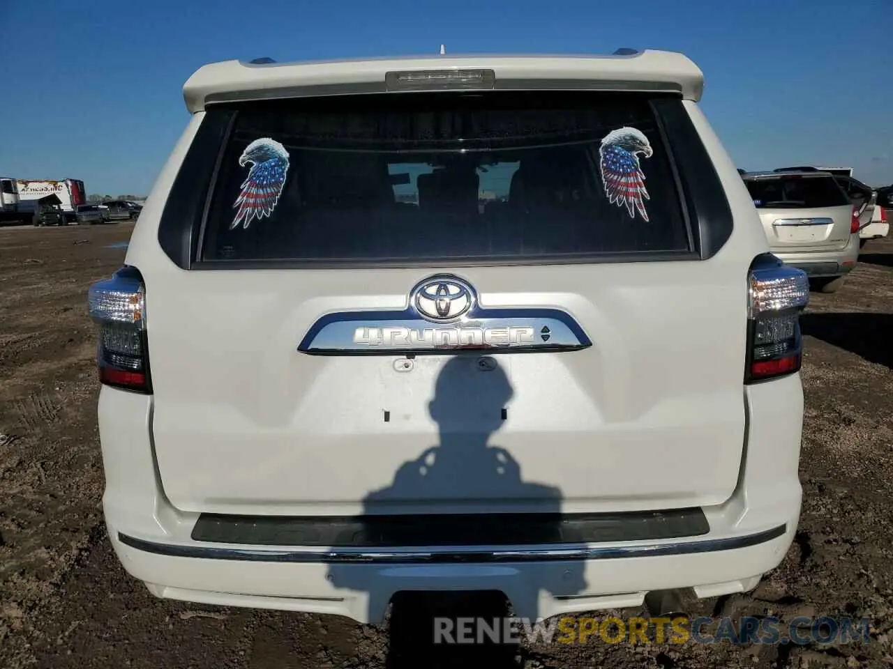 6 Photograph of a damaged car JTEDU5JR9M5240412 TOYOTA 4RUNNER 2021