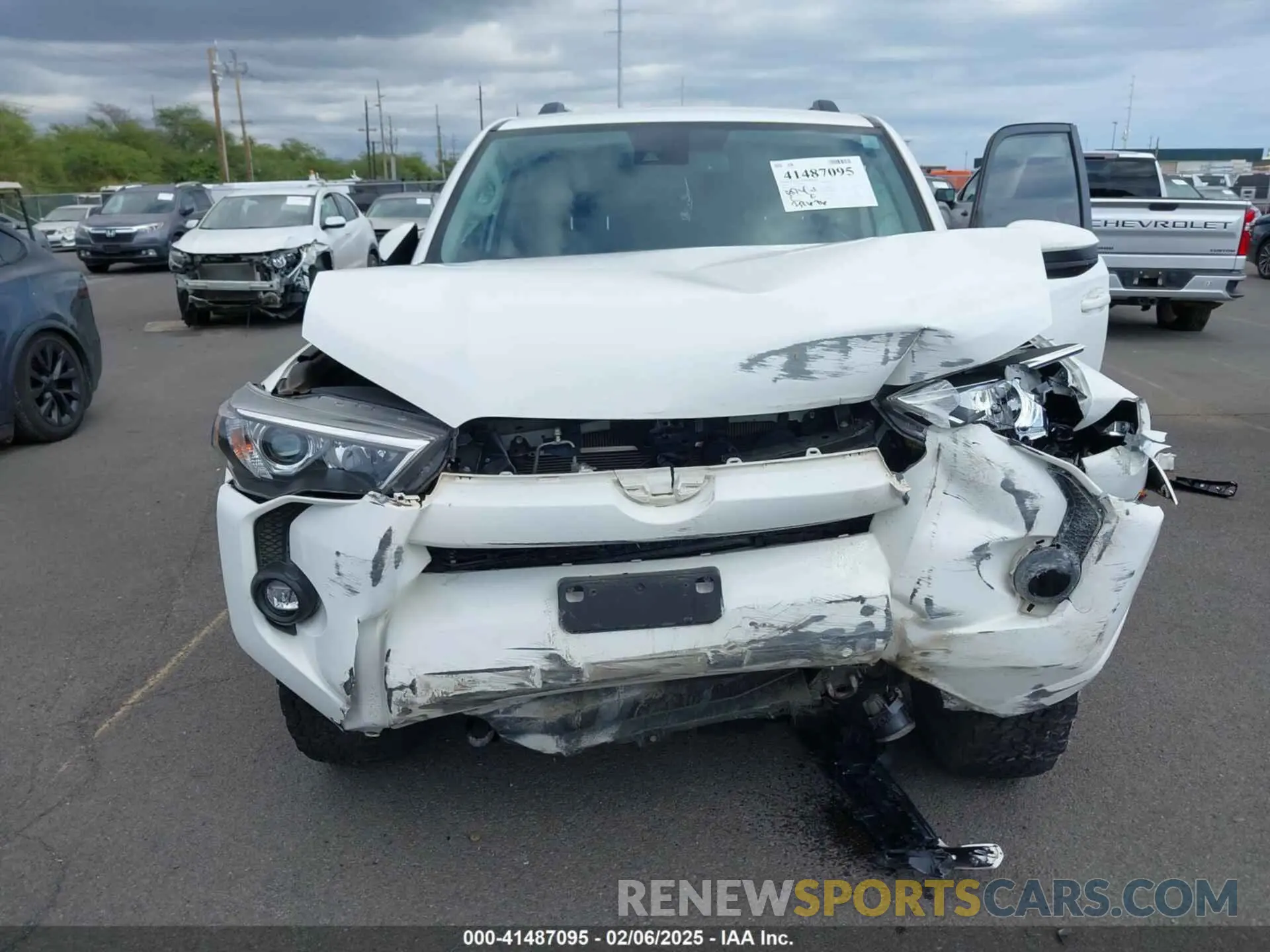 6 Фотография поврежденного автомобиля JTEEU5JR1M5240621 TOYOTA 4RUNNER 2021