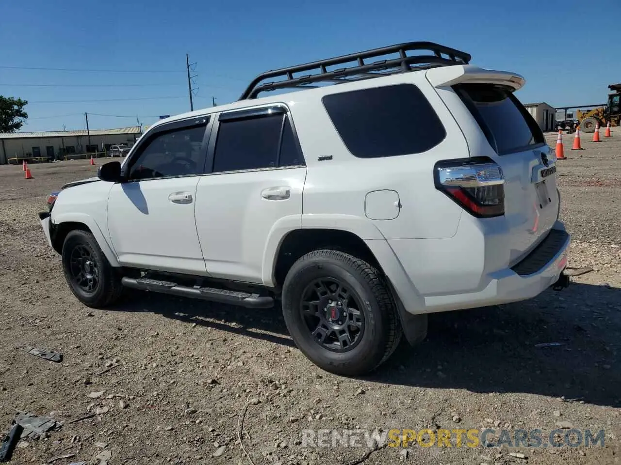 2 Photograph of a damaged car JTEEU5JR3M5245271 TOYOTA 4RUNNER 2021
