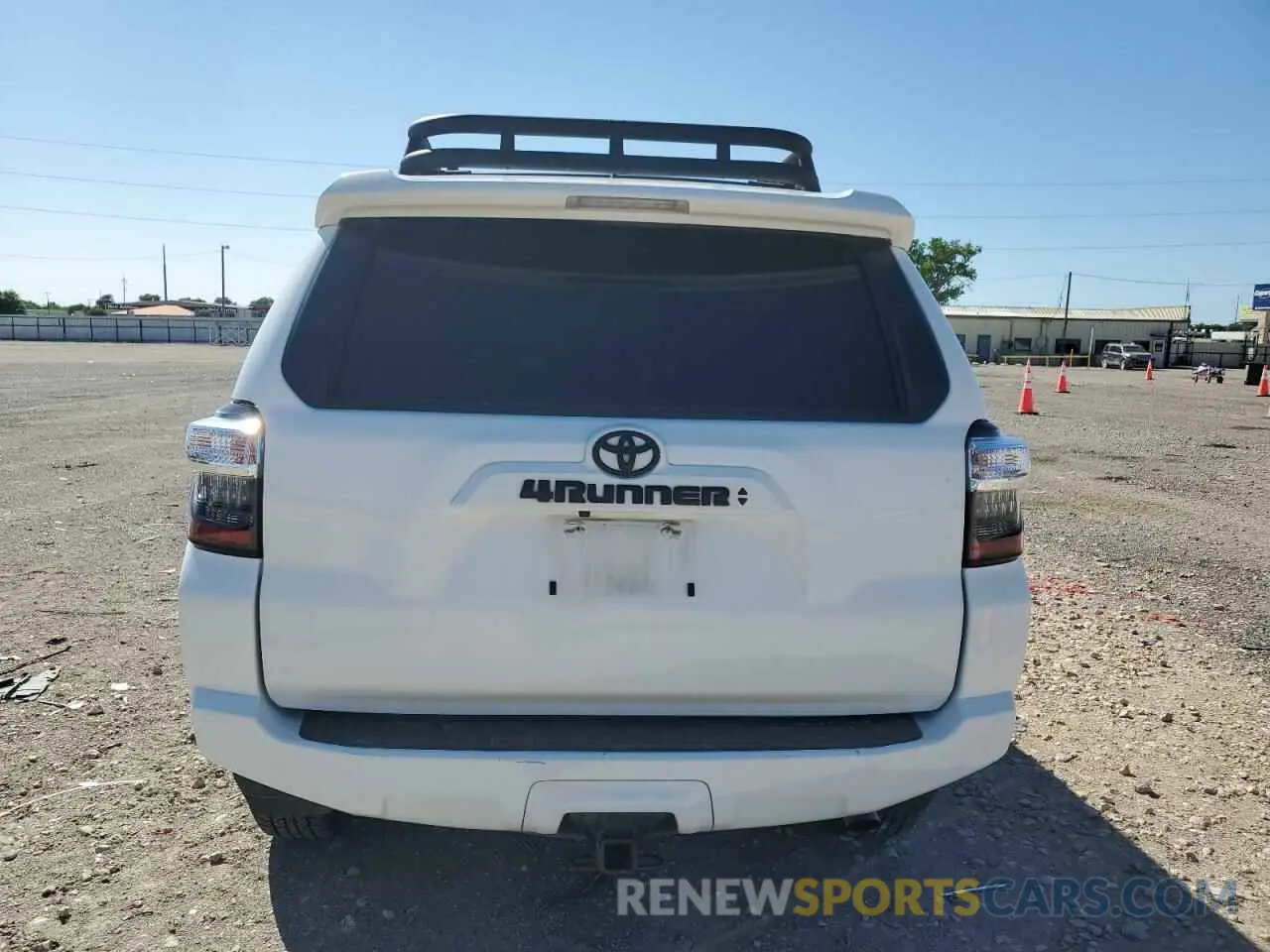 6 Photograph of a damaged car JTEEU5JR3M5245271 TOYOTA 4RUNNER 2021