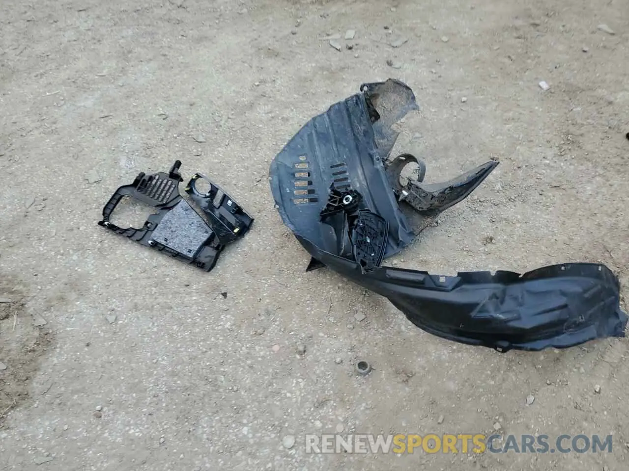 14 Photograph of a damaged car JTEEU5JR6M5230361 TOYOTA 4RUNNER 2021