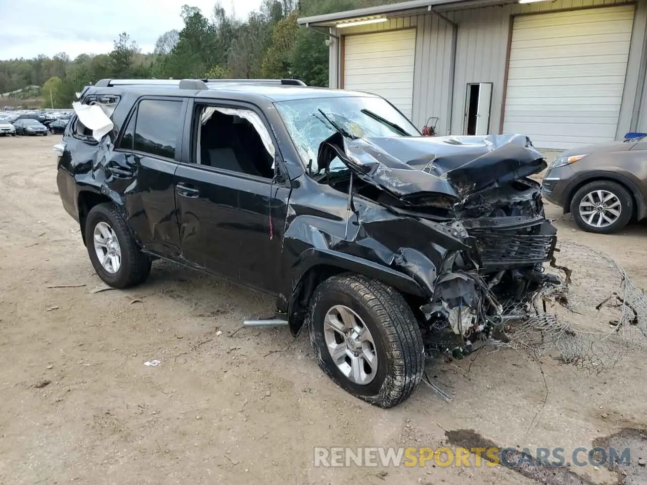 4 Photograph of a damaged car JTEEU5JR6M5230361 TOYOTA 4RUNNER 2021