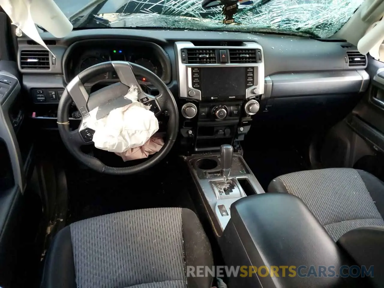 8 Photograph of a damaged car JTEEU5JR6M5230361 TOYOTA 4RUNNER 2021
