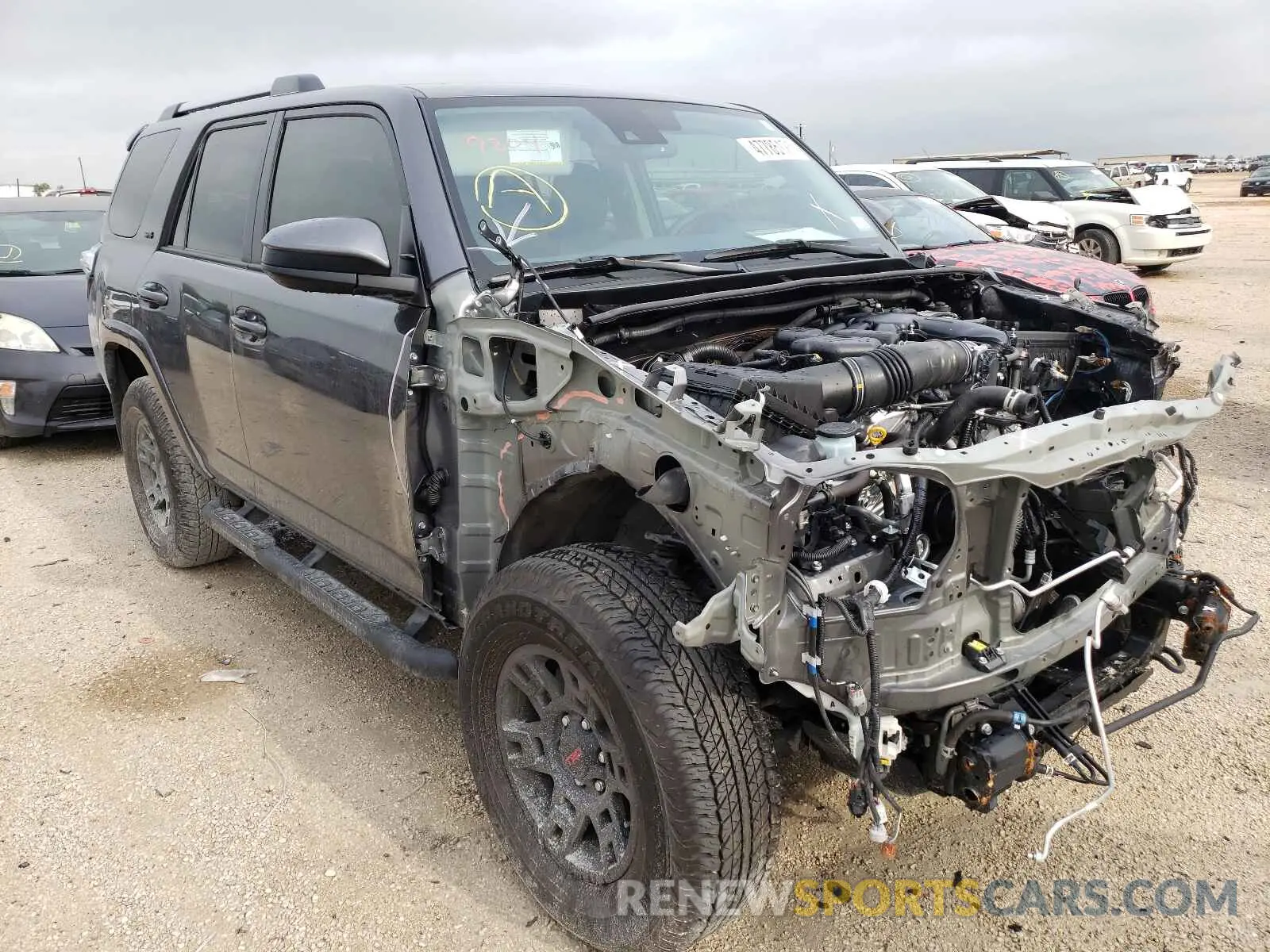 1 Фотография поврежденного автомобиля JTEEU5JR7M5230739 TOYOTA 4RUNNER 2021