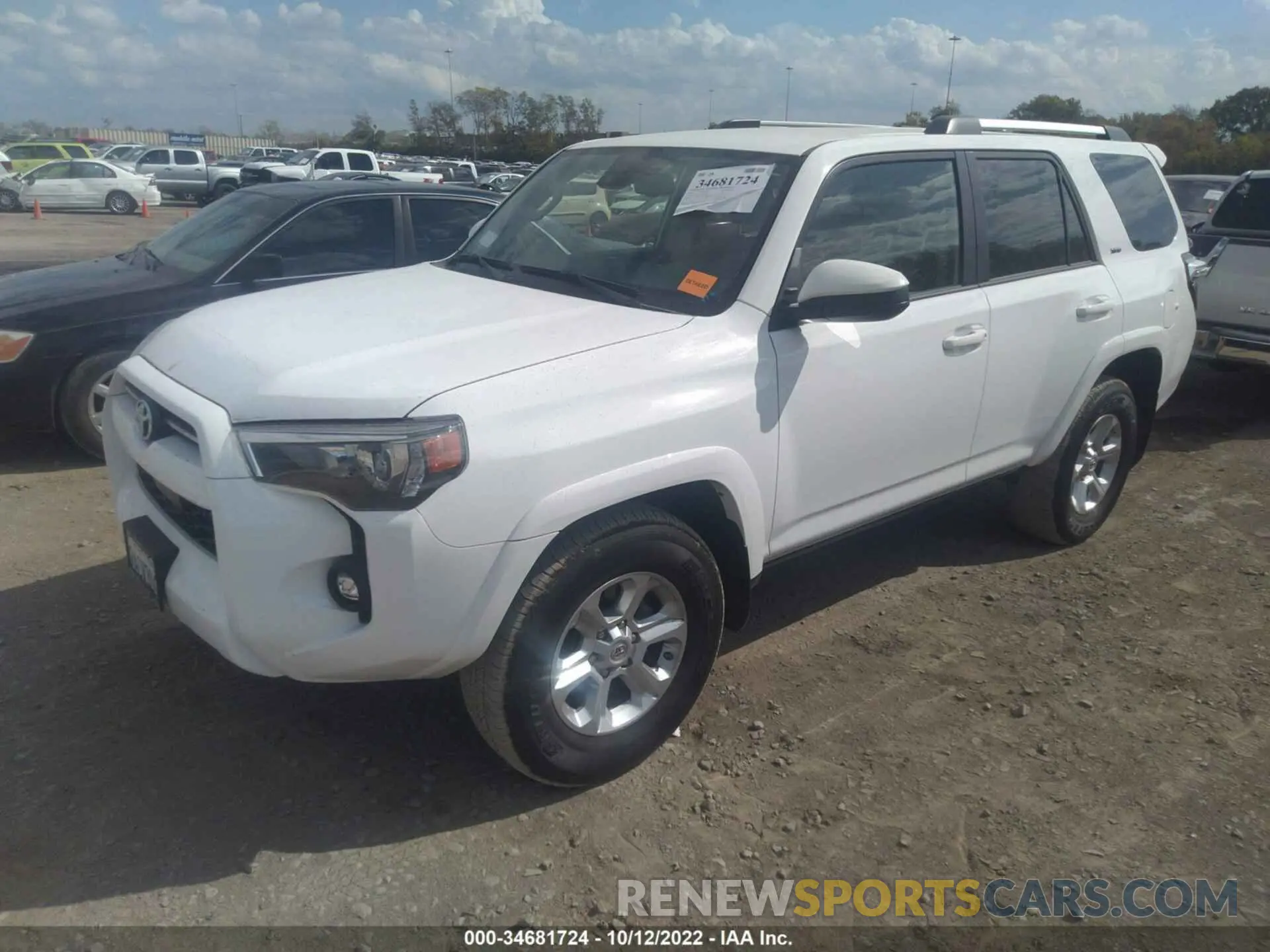 2 Photograph of a damaged car JTEEU5JR7M5249209 TOYOTA 4RUNNER 2021