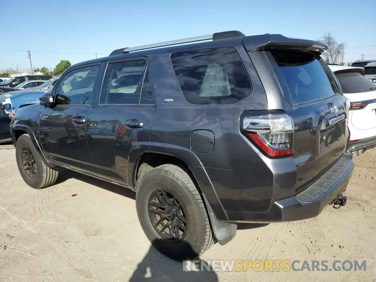 2 Photograph of a damaged car JTEEU5JR9M5229009 TOYOTA 4RUNNER 2021