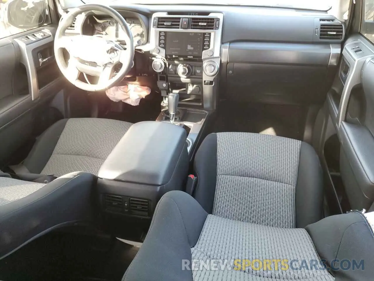 8 Photograph of a damaged car JTEEU5JR9M5229009 TOYOTA 4RUNNER 2021