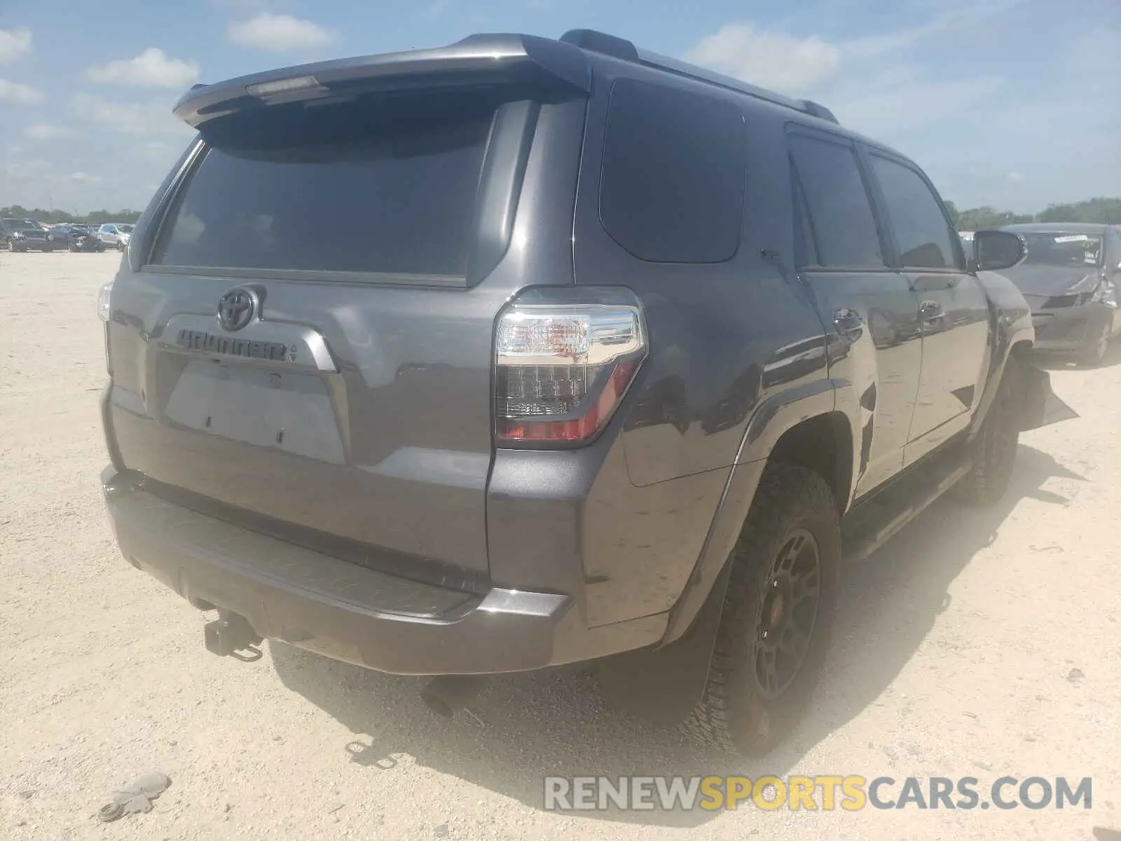 4 Photograph of a damaged car JTEFU5JR4M5233022 TOYOTA 4RUNNER 2021