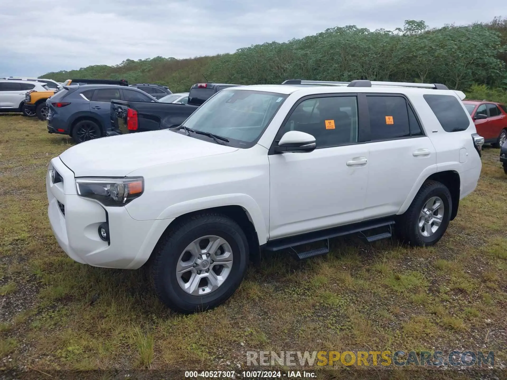 2 Photograph of a damaged car JTEFU5JR5M5228704 TOYOTA 4RUNNER 2021