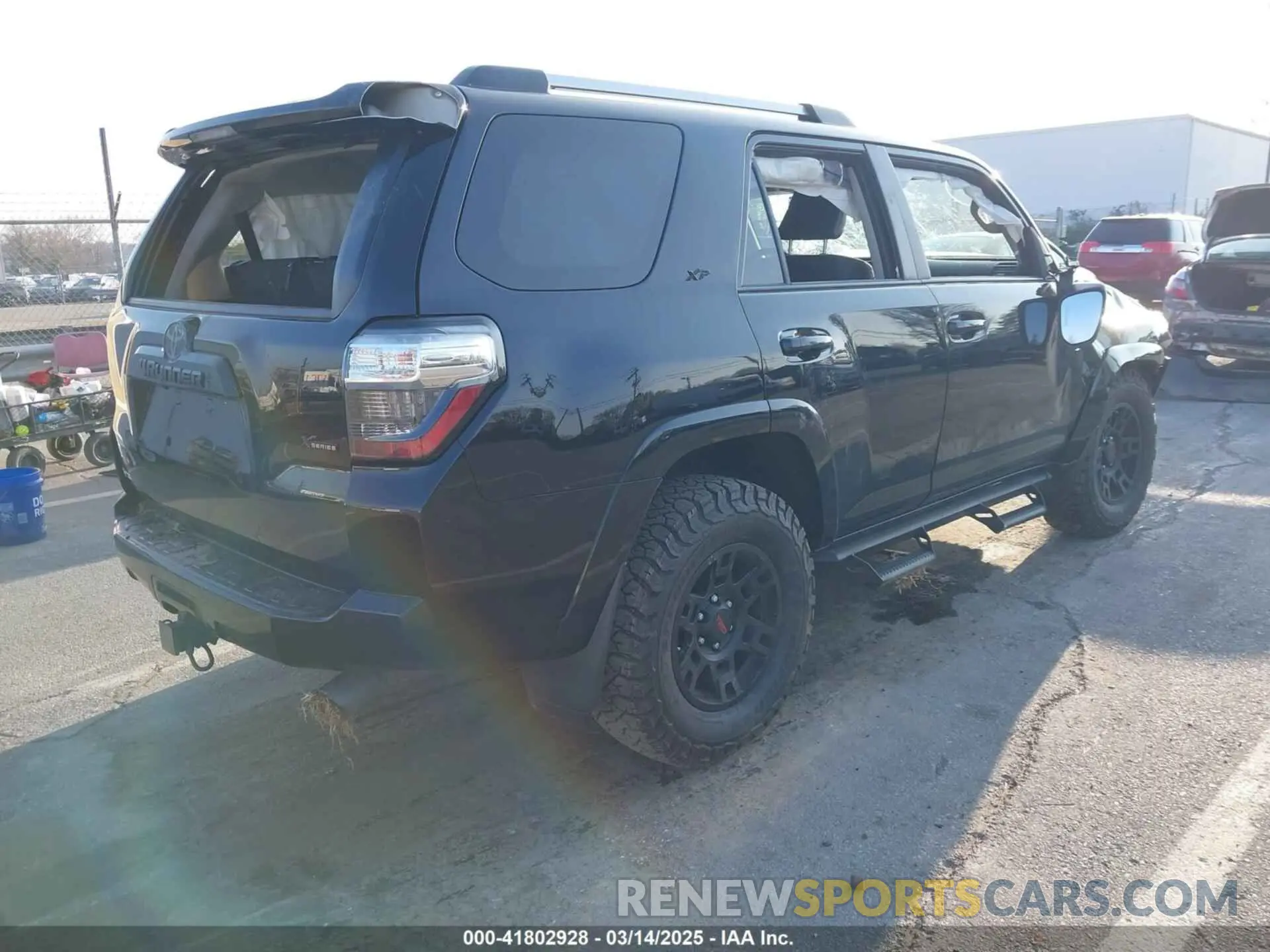 4 Photograph of a damaged car JTEFU5JR6M5240537 TOYOTA 4RUNNER 2021