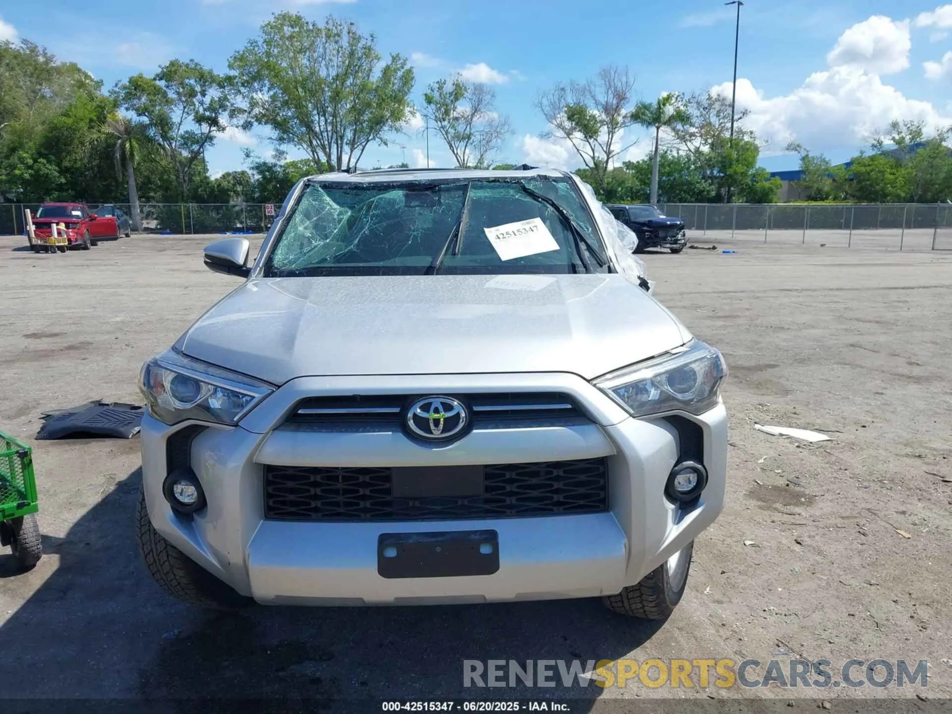 12 Photograph of a damaged car JTEFU5JRXM5232974 TOYOTA 4RUNNER 2021