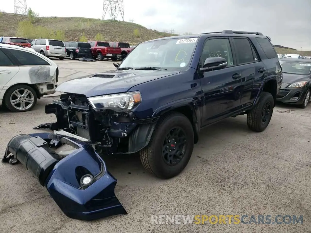 2 Photograph of a damaged car JTEHU5JR3M5851957 TOYOTA 4RUNNER 2021