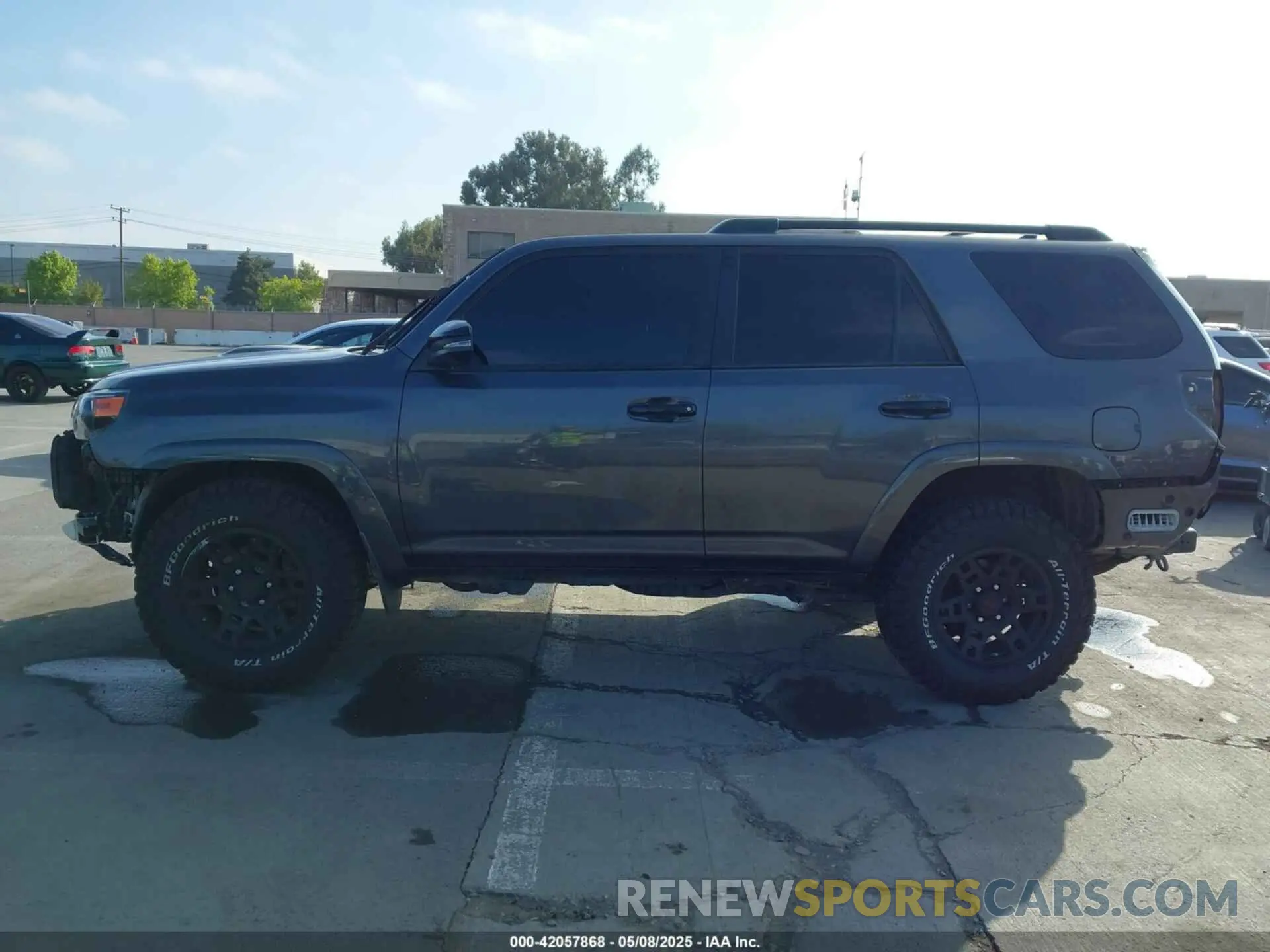 15 Photograph of a damaged car JTEHU5JR4M5894039 TOYOTA 4RUNNER 2021