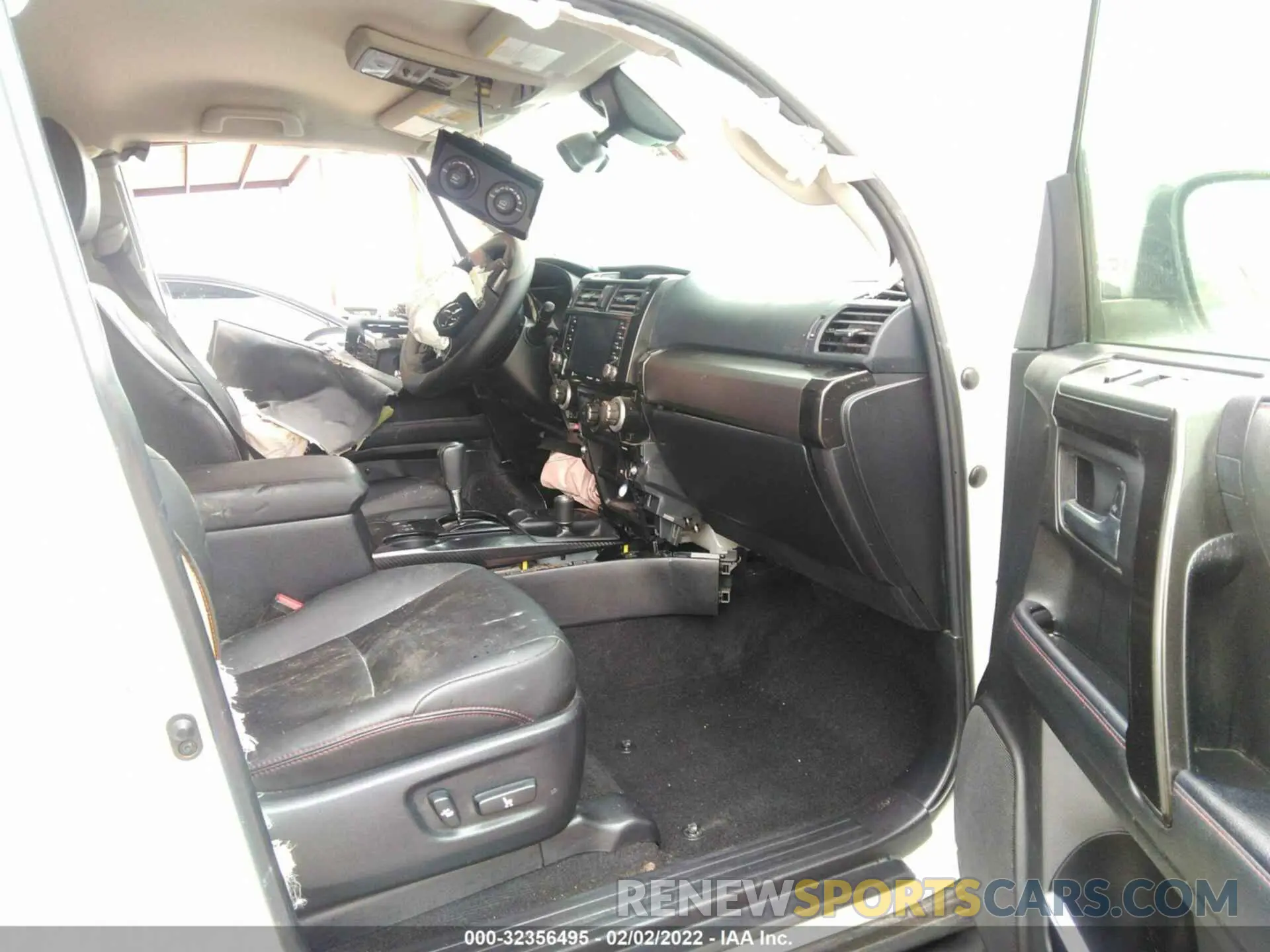 5 Photograph of a damaged car JTEHU5JR6M5909849 TOYOTA 4RUNNER 2021