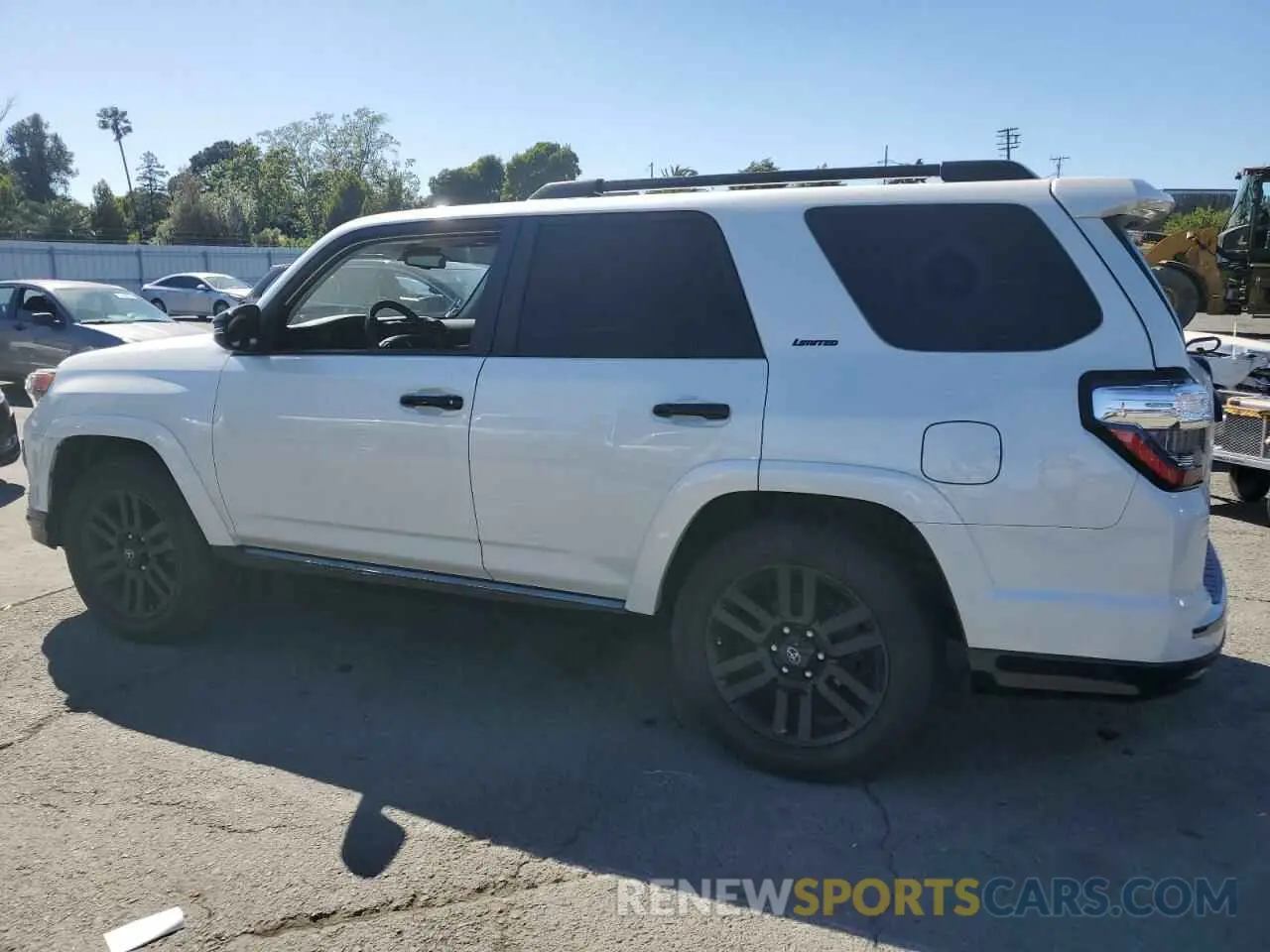 2 Photograph of a damaged car JTEJU5JR8M5965583 TOYOTA 4RUNNER 2021