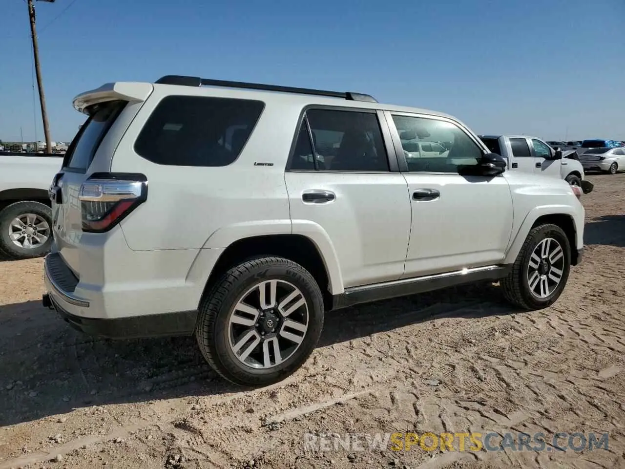 3 Photograph of a damaged car JTEJU5JRXM5965326 TOYOTA 4RUNNER 2021