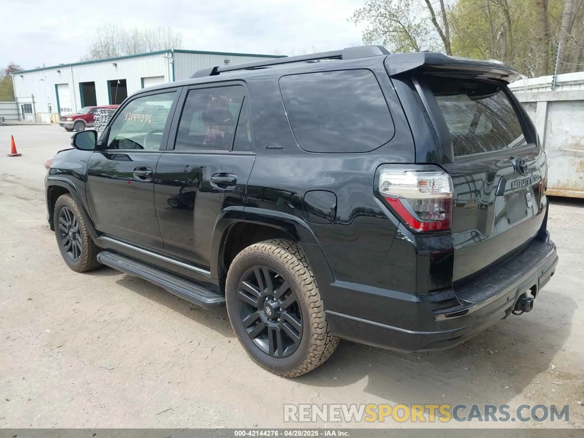 3 Photograph of a damaged car JTEJU5JRXM5969778 TOYOTA 4RUNNER 2021