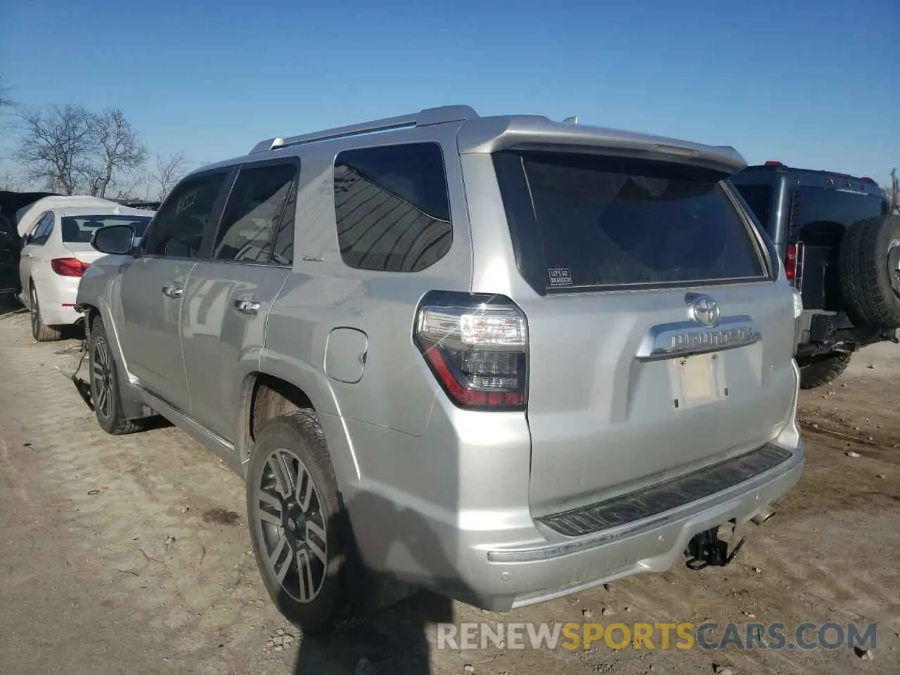 3 Photograph of a damaged car JTEKU5JR1M5887930 TOYOTA 4RUNNER 2021