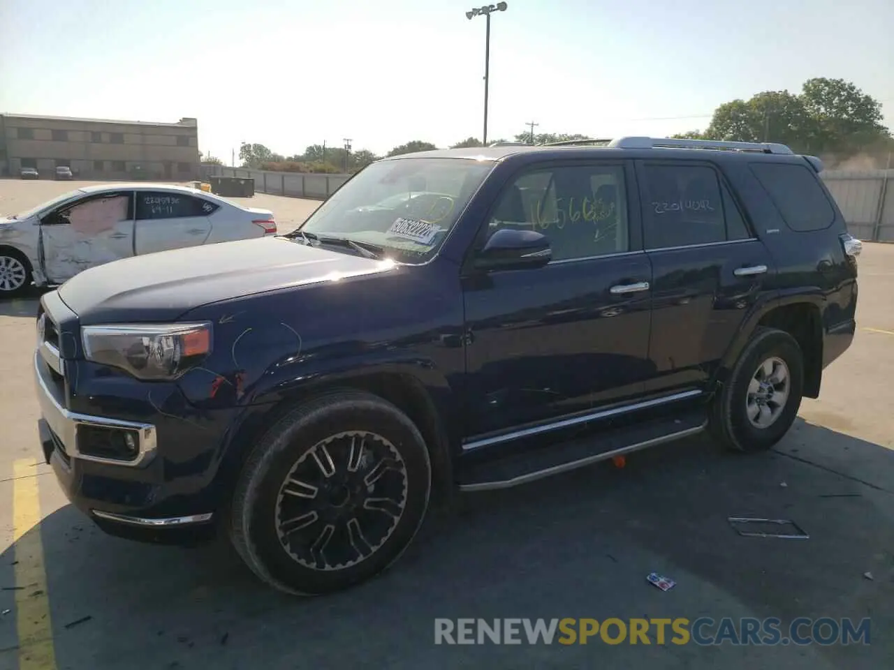 9 Photograph of a damaged car JTEKU5JR1M5943669 TOYOTA 4RUNNER 2021
