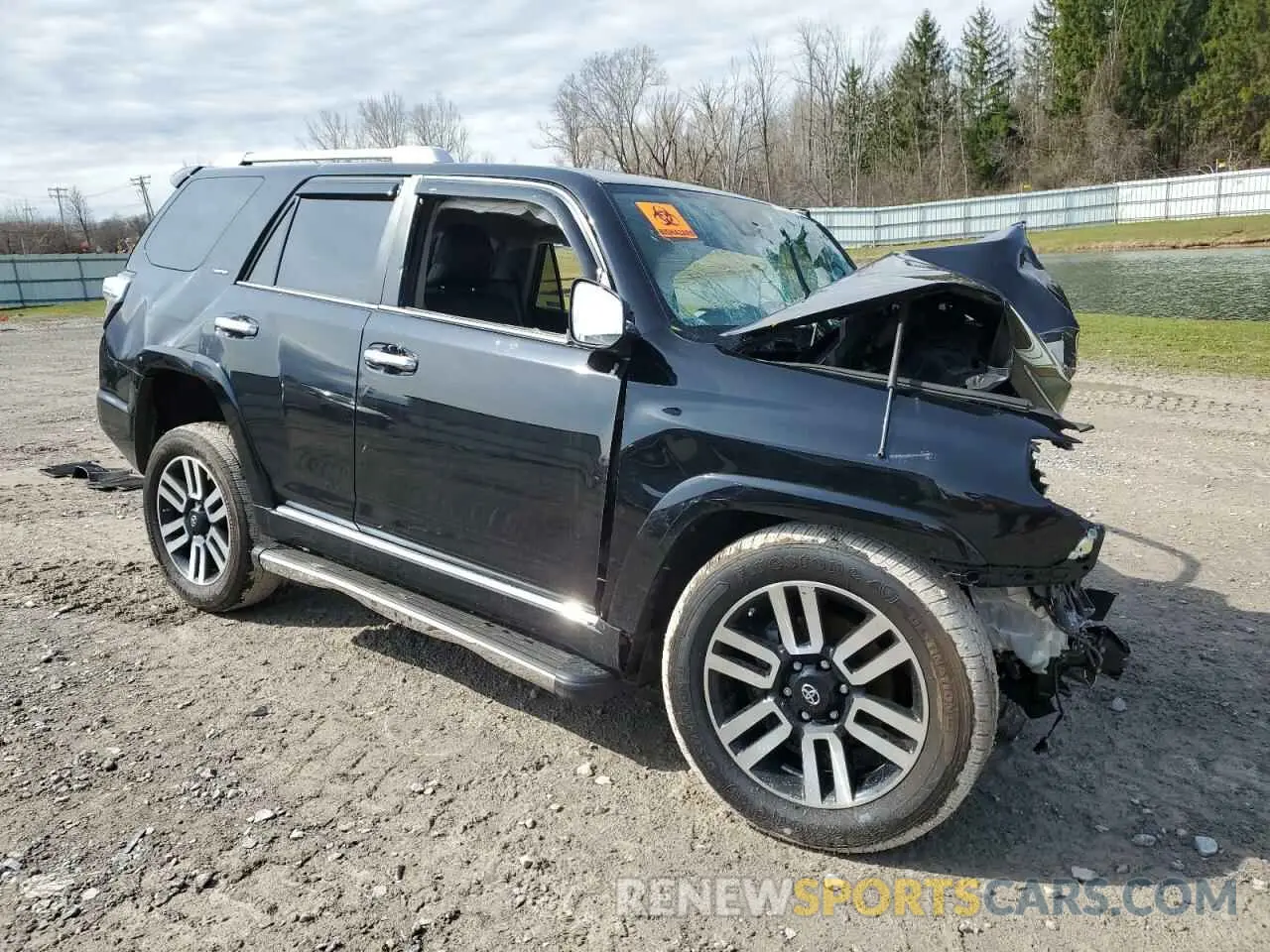 4 Photograph of a damaged car JTEKU5JR6M5859301 TOYOTA 4RUNNER 2021
