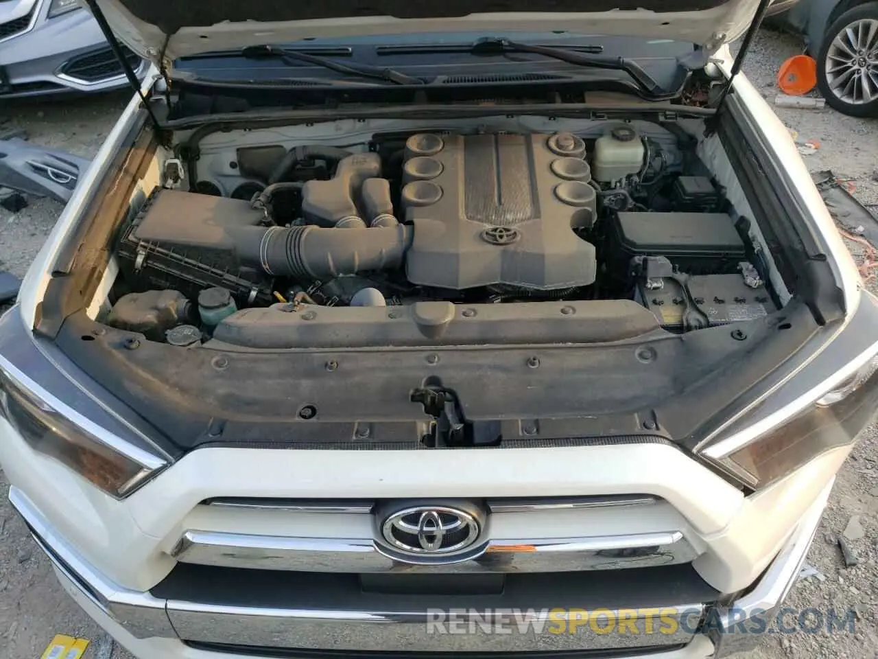 12 Фотография поврежденного автомобиля JTEKU5JR6M5861453 TOYOTA 4RUNNER 2021