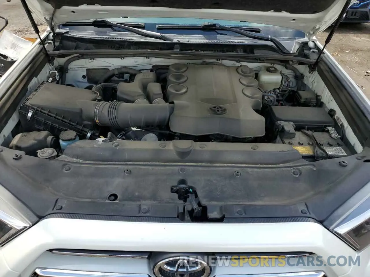 12 Photograph of a damaged car JTEKU5JR6M5879712 TOYOTA 4RUNNER 2021