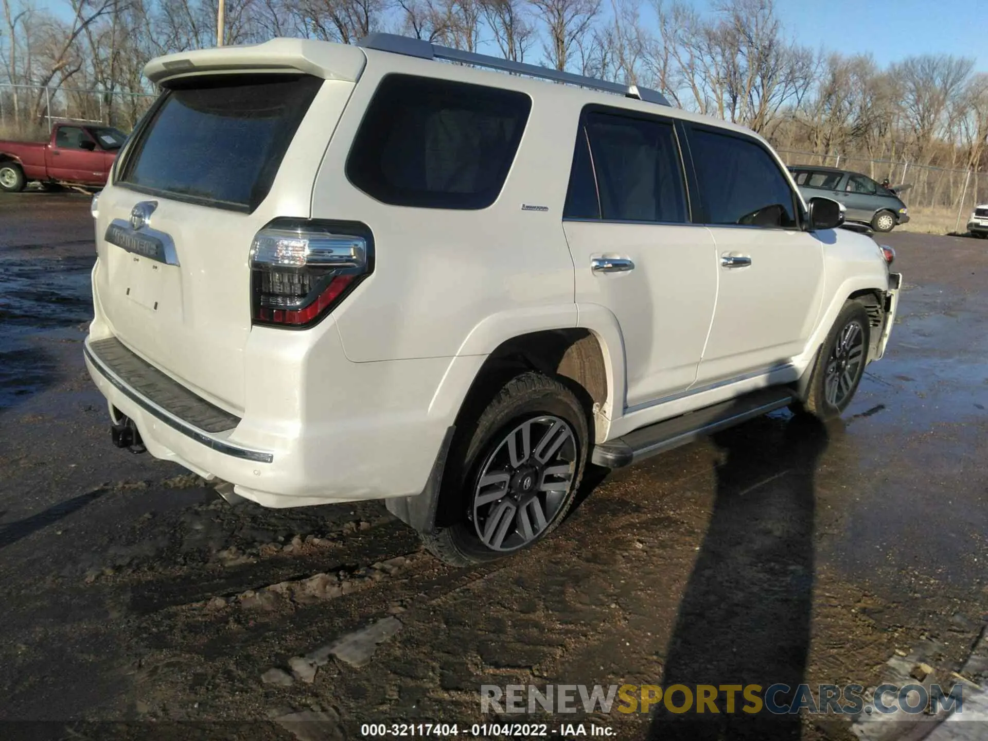 4 Photograph of a damaged car JTEKU5JR8M5854357 TOYOTA 4RUNNER 2021