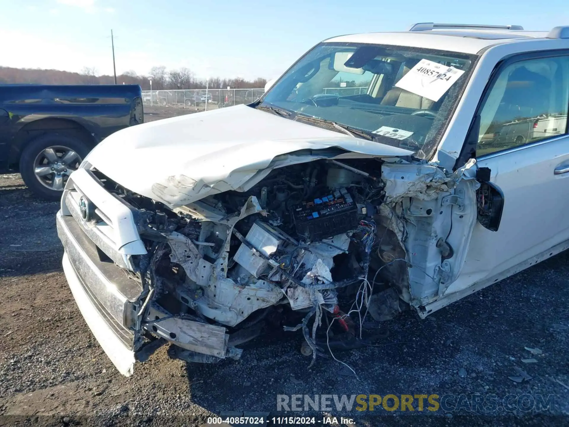 6 Photograph of a damaged car JTEKU5JR9M5881745 TOYOTA 4RUNNER 2021