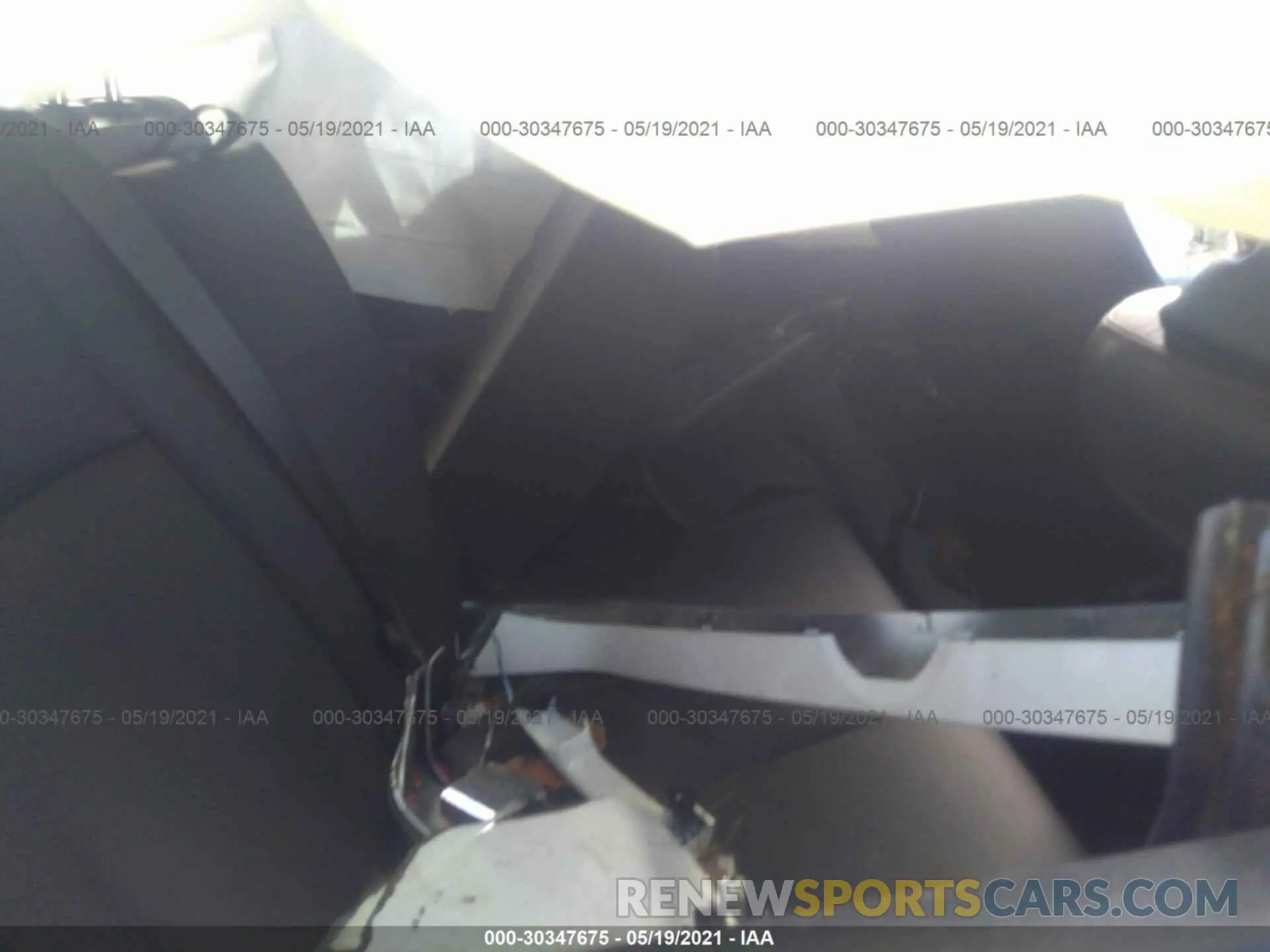 8 Photograph of a damaged car JTELU5JR6M5885014 TOYOTA 4RUNNER 2021